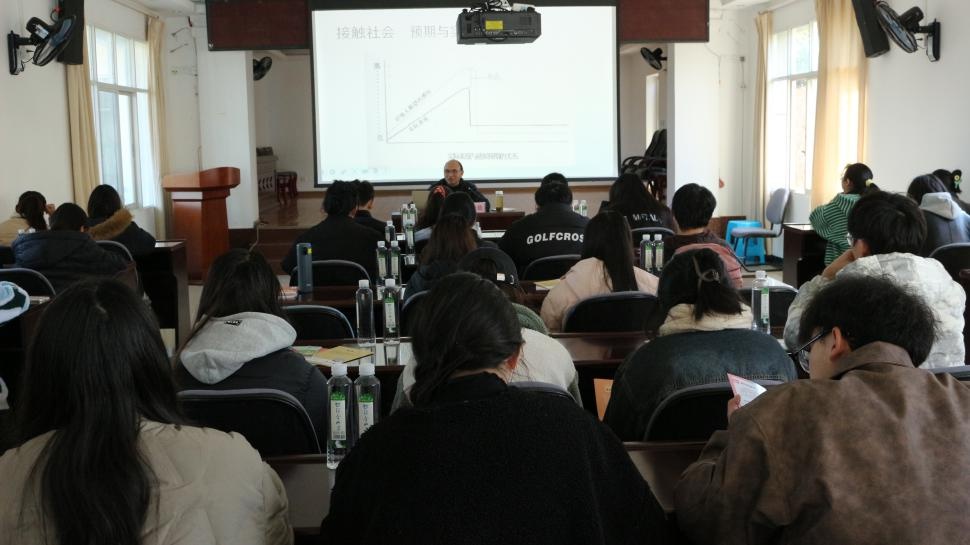 2025年大学生返家乡实践：如何在基层建设中锤炼真本领、振兴家乡？  第3张