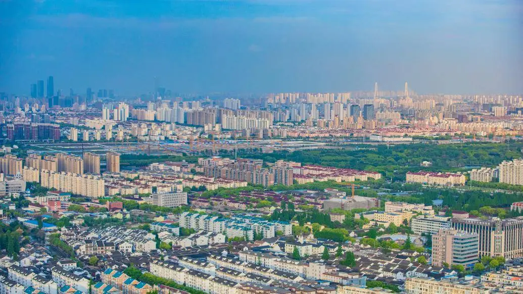 闵行区12345市民服务热线大揭秘：2024年市民满意率飙升6.5%，你猜问题解决率如何？