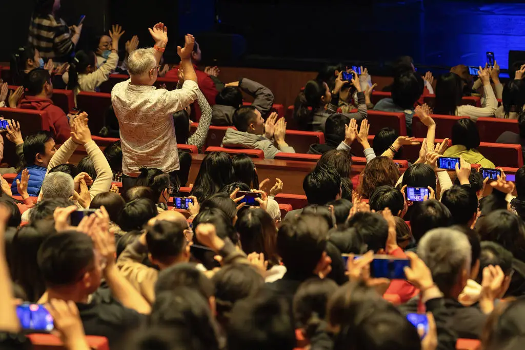 伦敦西区原版音乐剧雨中曲中国首演，你准备好迎接这场视听盛宴了吗？  第2张
