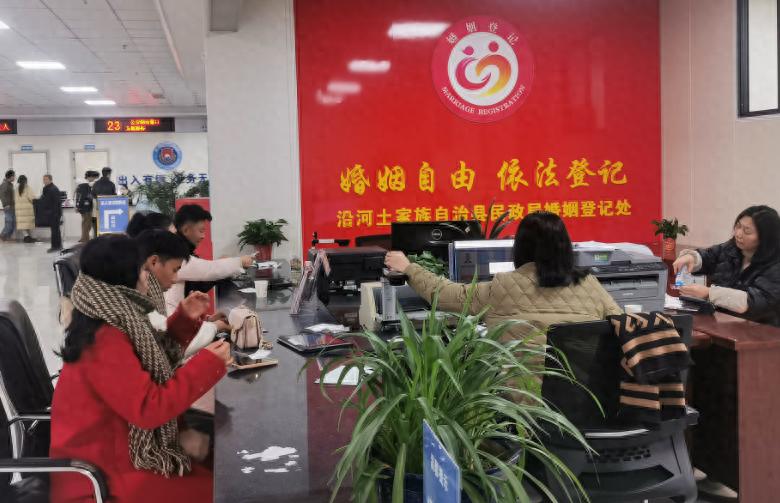 春节后沿河政务服务中心如何高效应对业务高峰？揭秘背后的成功秘诀