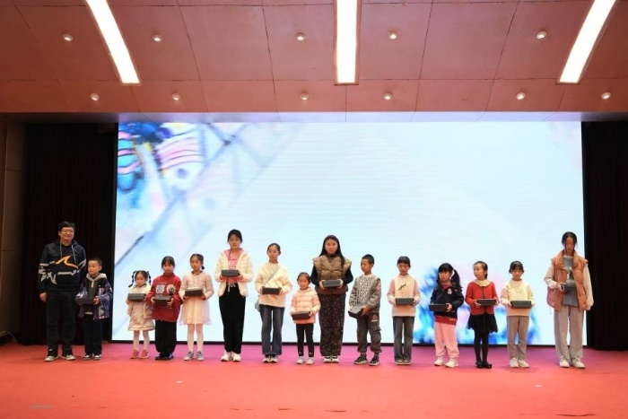 你的孩子是否错过了这场激发艺术潜能的盛宴?国寿小画家活动精彩回顾 第4张 你的孩子是否错过了这场激发艺术潜能的盛宴?国寿小画家活动精彩回顾 第4张