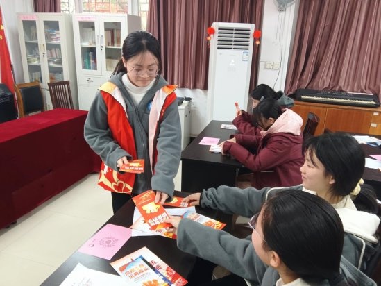 如何让未成年人远离诈骗、邪教和毒品？这场法制宣讲活动给出了答案  第2张