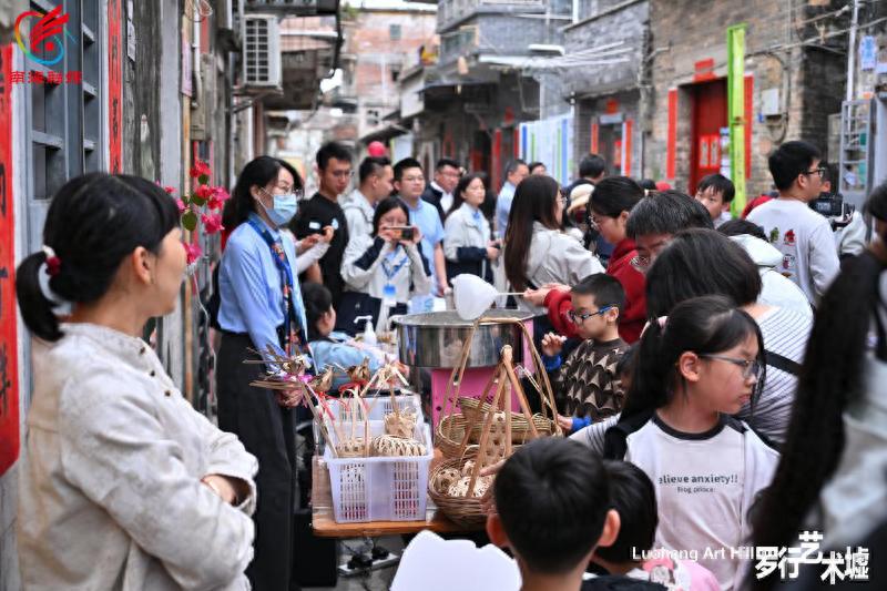 罗行艺术墟：如何用爱与艺术唤醒百年旧墟，实现乡村振兴？  第1张