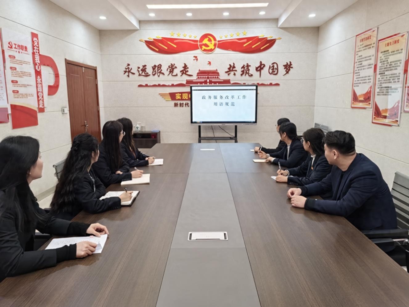 钢城区行政审批服务局如何用199项词条提升政务服务效率？