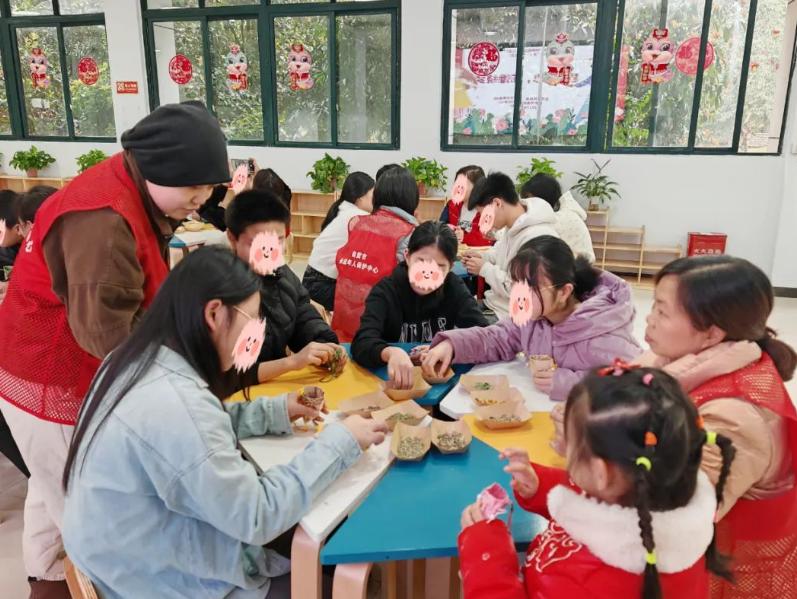 你知道吗？2025年自贡市这场活动竟让孩子们从杂乱到整洁，背后隐藏了什么秘密？  第2张