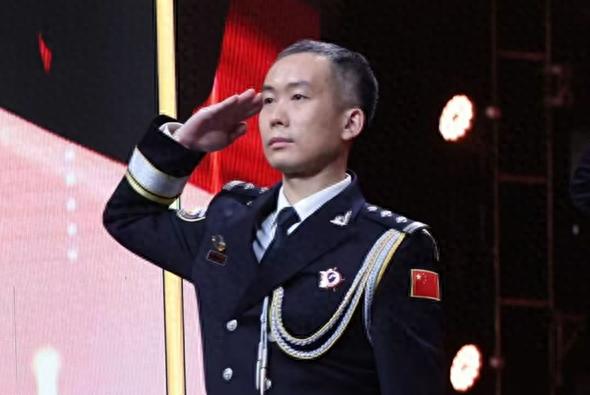 七年如一日的食药安全战士！秦向铭如何守护我们的餐桌？