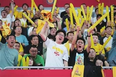 山西男篮爆冷击败广东队，2比0领先！他们是如何做到的？  第4张