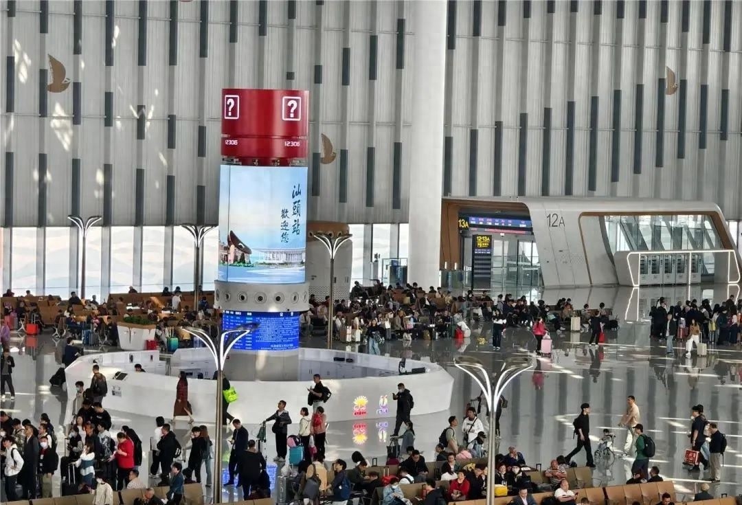 4月18日至27日汕头站加开多趟列车，深圳、广州方向出行更便利
