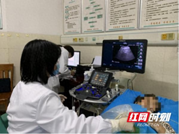 误吞3厘米鱼刺引发十二指肠穿孔！永州中心医院如何成功挽救危重患者？