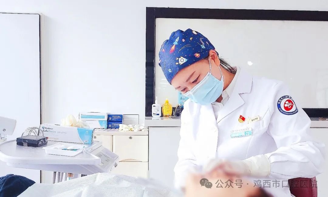 牙齿反颌困扰多年,这位医生竟用2年让她重获自信笑容 第4张 牙齿反颌困扰多年,这位医生竟用2年让她重获自信笑容 第4张