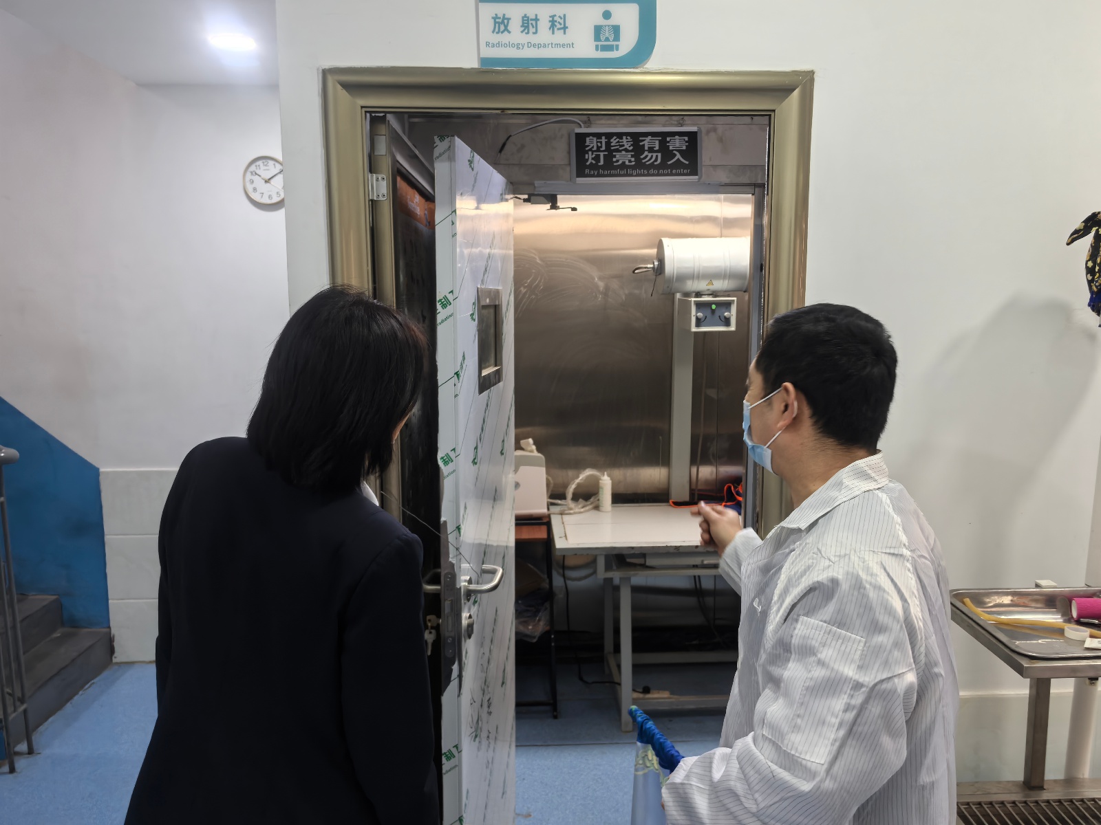 哇！从申请到拿证不到两天，行政审批靠前服务如此省心，咋做到的？  第2张