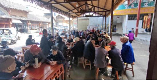 兴义市纳录村免费为60岁以上老人助餐，这一养老新模式能否推广？