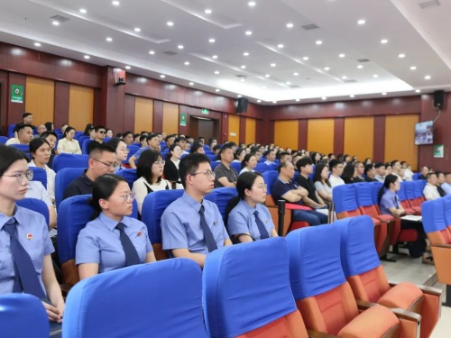 公职人员竟敢如此敛财？150余名干部现场见证正义审判  第3张