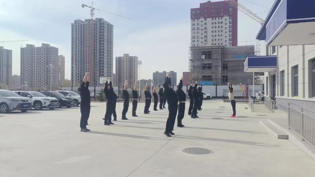 北京西路派出所体能训练大揭秘！50岁所长为何能领跑全场？  第3张