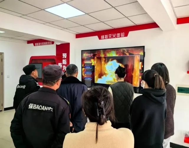 你知道四类灭火器如何正确使用吗？这场演练让你零距离掌握救命技能  第4张