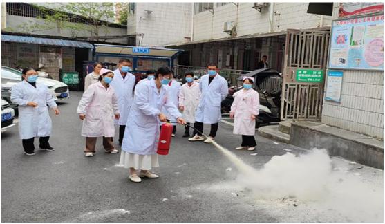 汝城县第二人民医院突发火灾演练！医护人员如何用湿毛巾护住生命线？  第3张