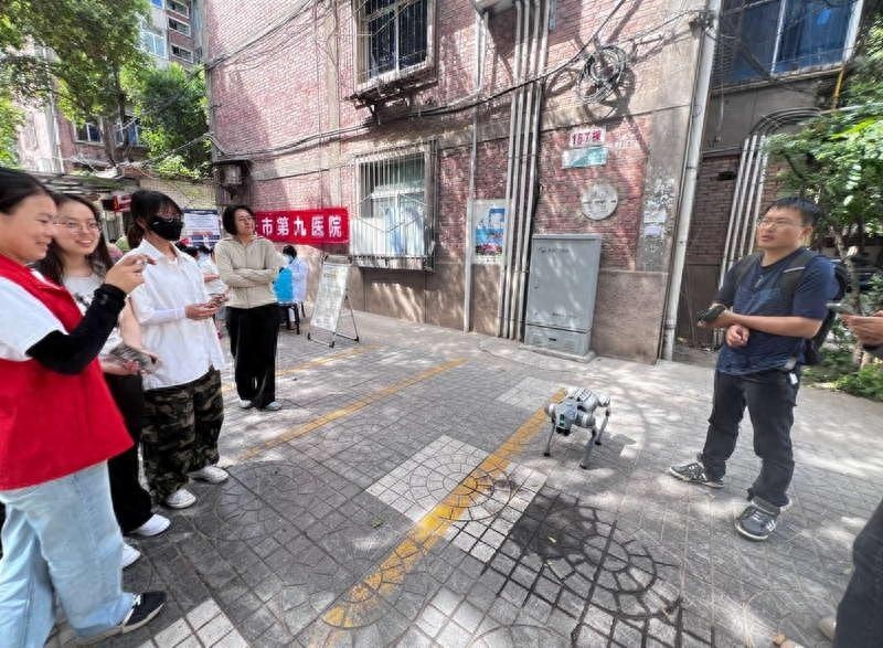 5月16日西安这场民生服务集市有多暖？竟解决16项民生诉求