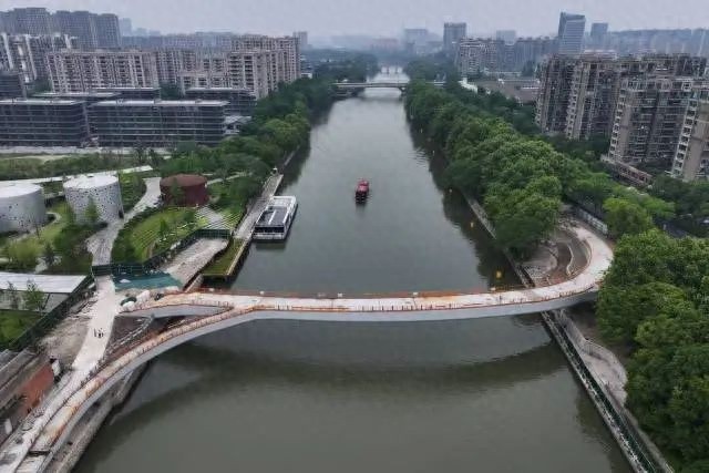 哇塞！运河上新建人行桥主体完成，今年底开放？连接多个网红景点