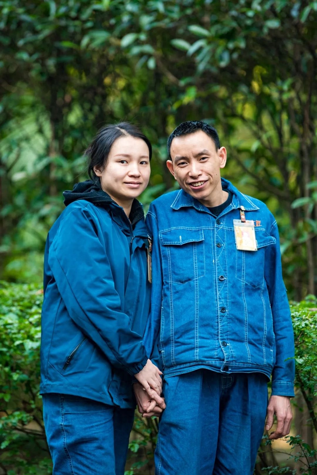 肢体残障与聋哑夫妻在谭木匠活出精彩人生？背后秘密惊人