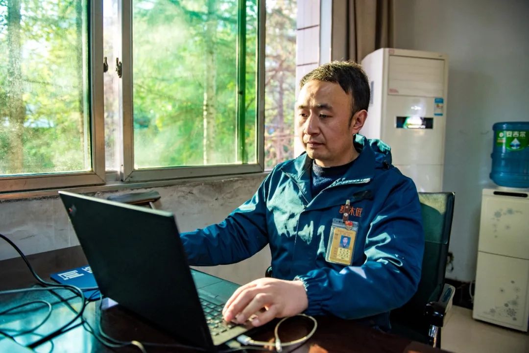 肢体残障与聋哑夫妻在谭木匠活出精彩人生？背后秘密惊人  第6张