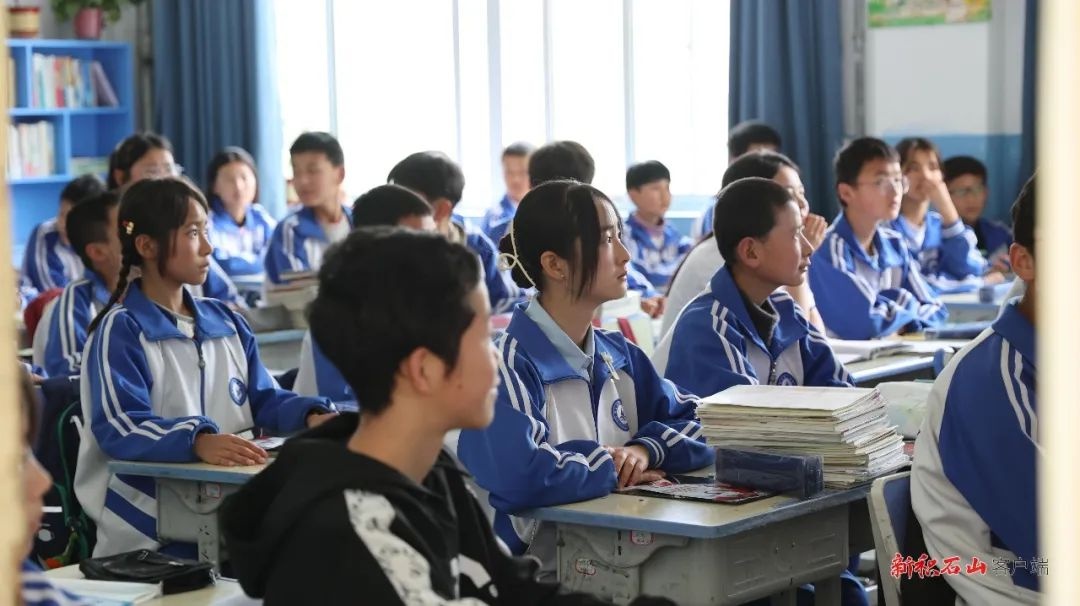 临夏州司法局联合多方举办法治进校园活动！这堂课你听过吗？  第3张