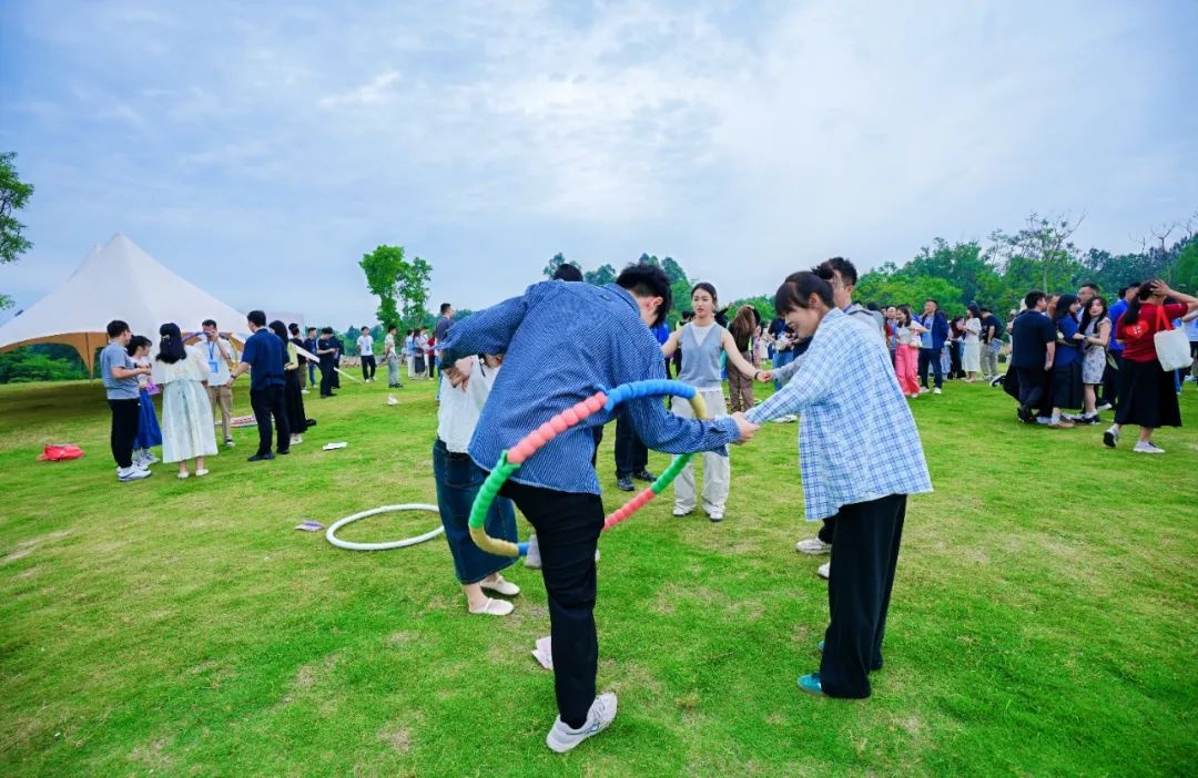5月17日双流区300单身青年齐聚永安湖，究竟觅得多少良缘？  第4张