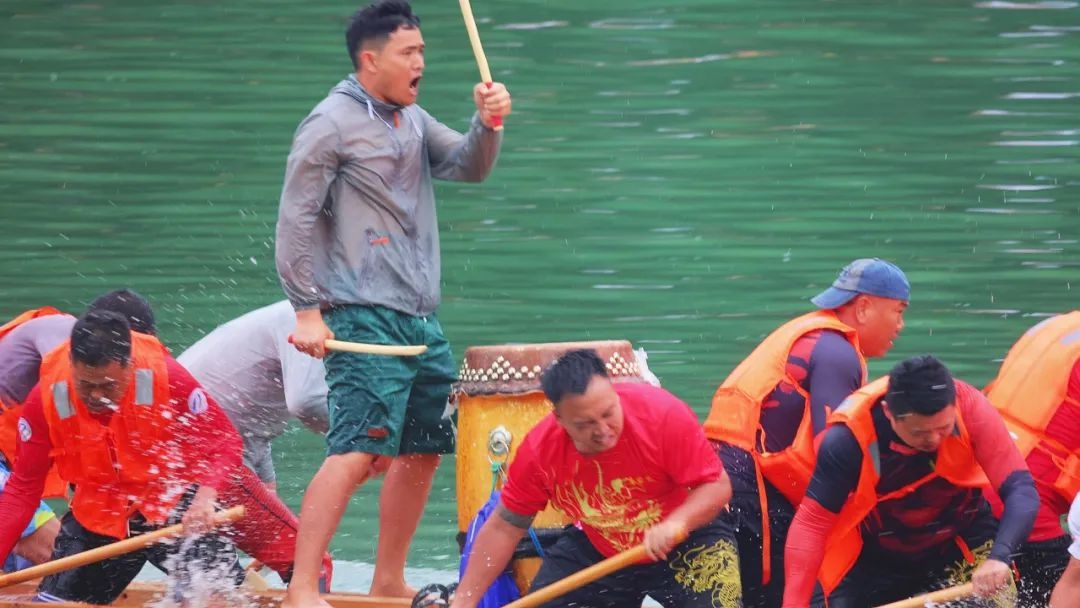 5月17日锦江河畔龙舟热身赛燃爆！你难道不想亲临现场感受激情？  第3张