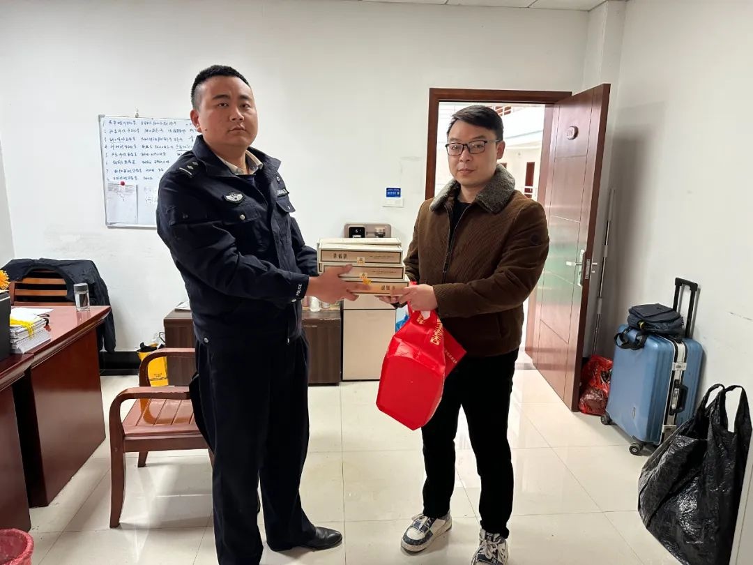 6000元香烟不翼而飞！民警如何神速破案，让谭先生感激涕零？