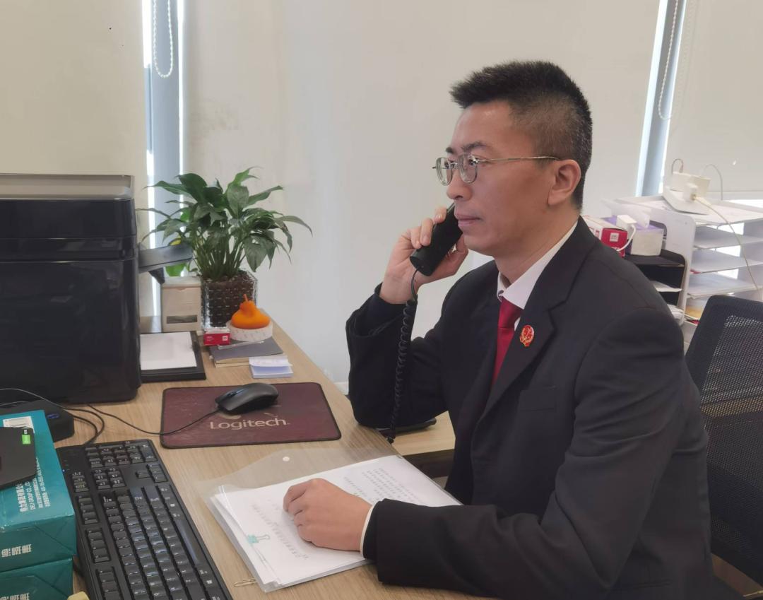 油轮滞留港口长达一月，950吨汽油终获解困！企业纷争如何化解？  第3张