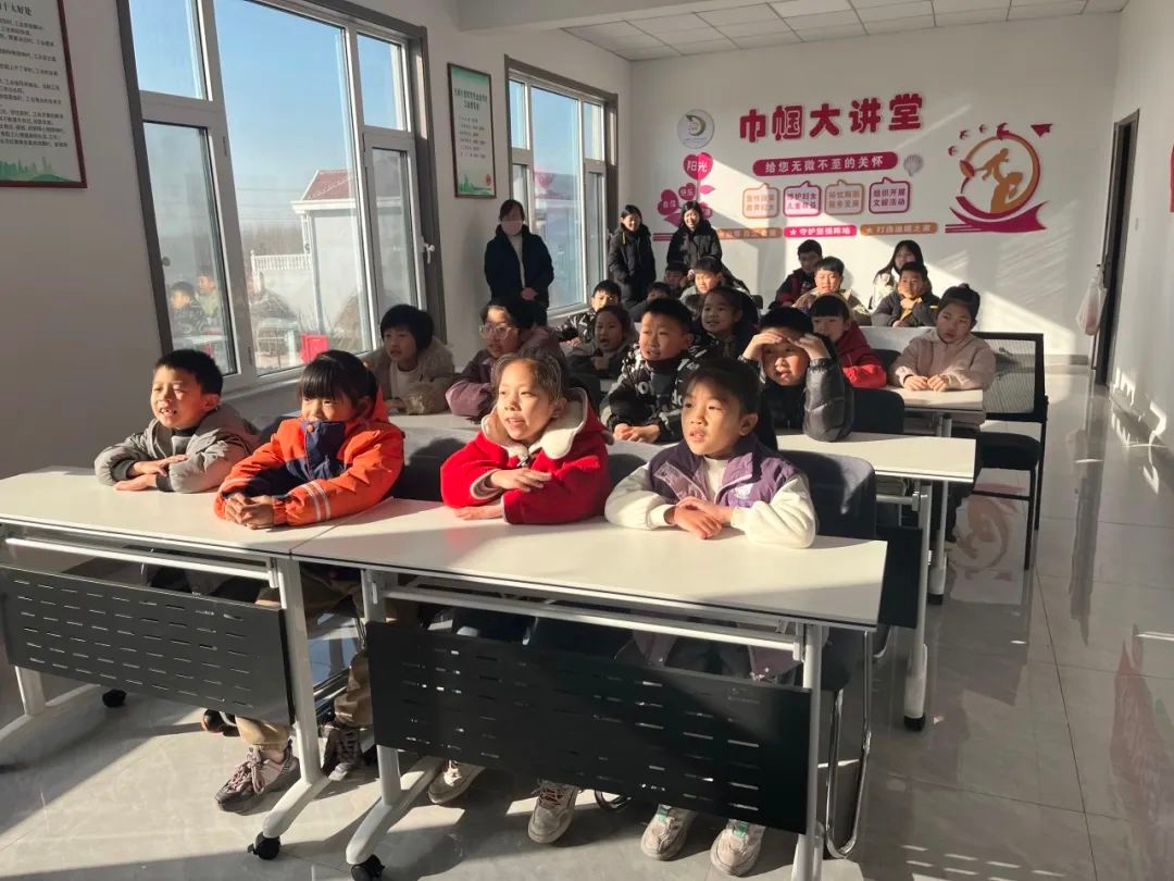 2025春节习俗大揭秘！你知道贴春联、放鞭炮背后的故事吗？  第4张