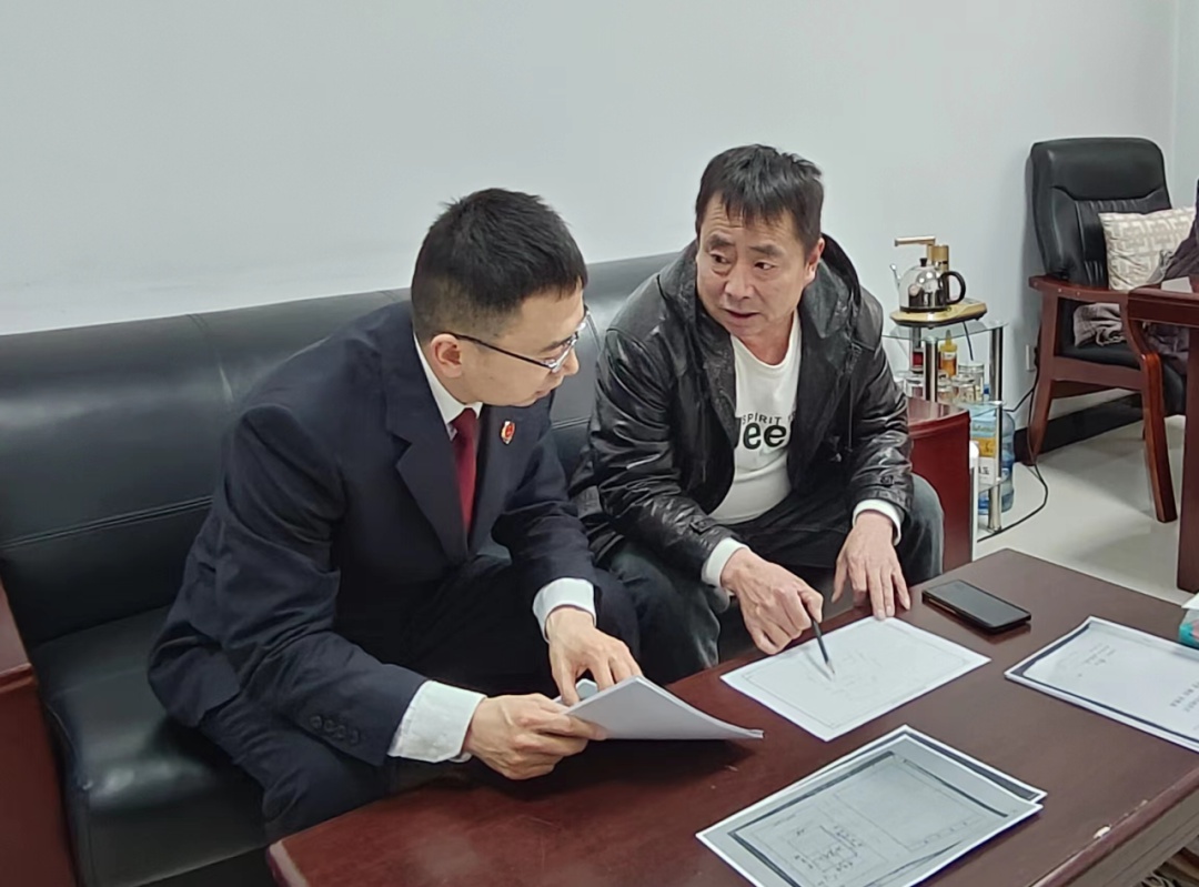 兄弟反目成仇，两米巷道竟引发血案！法检两长亲临现场，真相究竟如何？  第4张