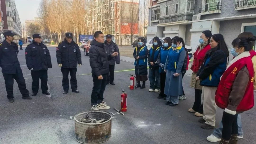 龙岗街道如何通过每周例会筑牢安全防线？2024年安全生产大揭秘  第4张