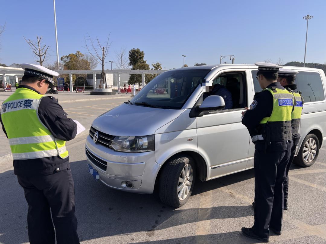 春运出行安全大检查！交警三大队曙光中队如何确保你的回家路畅通无阻？  第2张