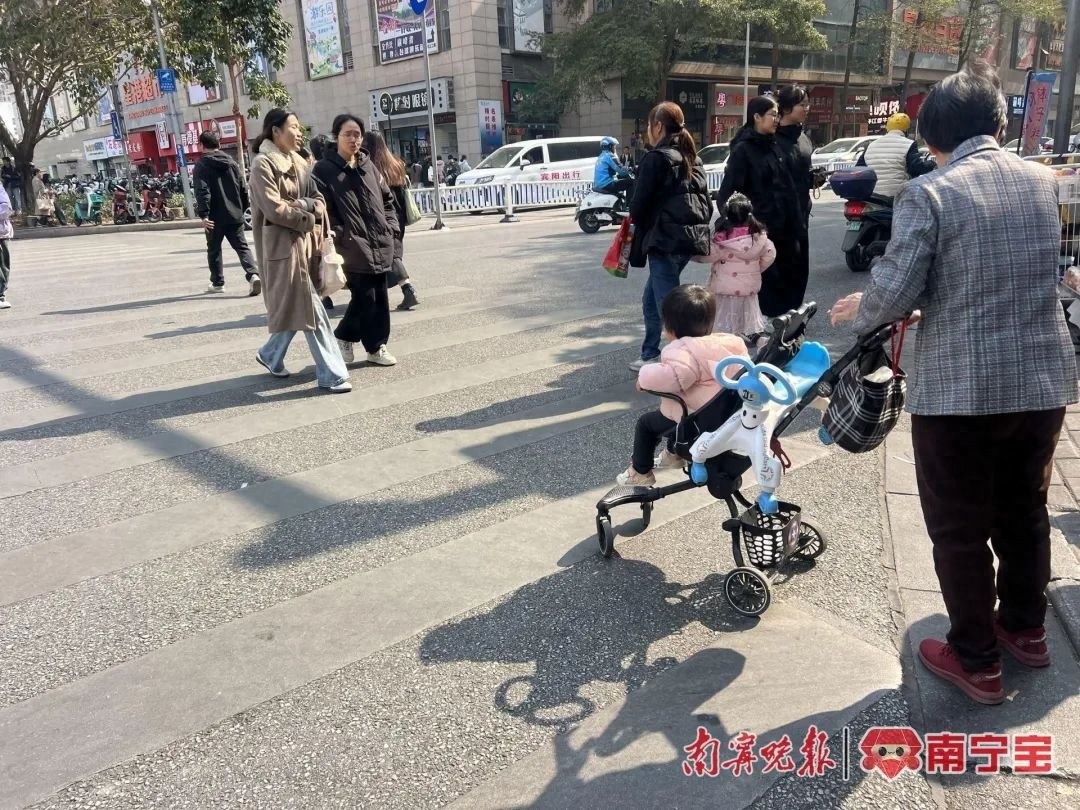 海边惊现神秘爆爆珠！多地紧急提醒：千万别捡！下周上班时间有变，你准备好了吗？