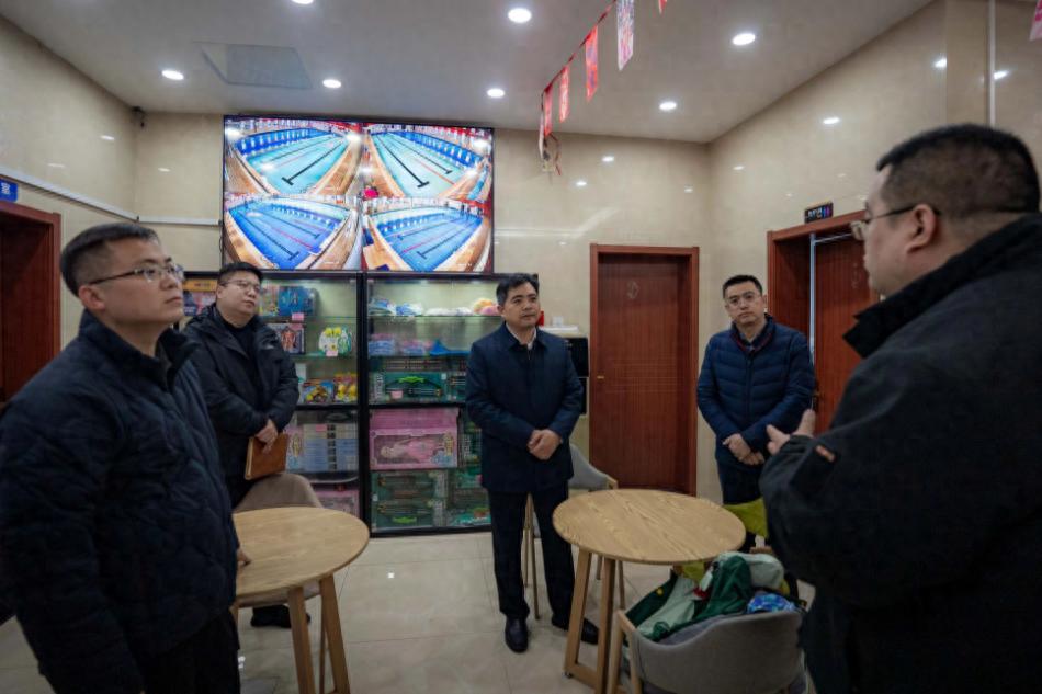 如何让闲置资源焕发新生？胡俊峰区长实地调研揭示关键