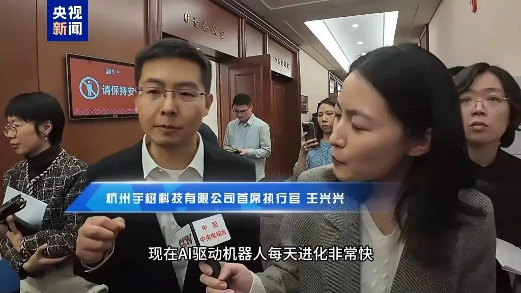 机器人每天都在进化，但为什么离场时还需要人辅助？揭秘背后的技术迭代  第1张