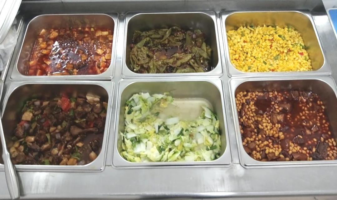 老年人幸福的秘密：玄妙观社区幸福食堂如何改变他们的生活？  第2张