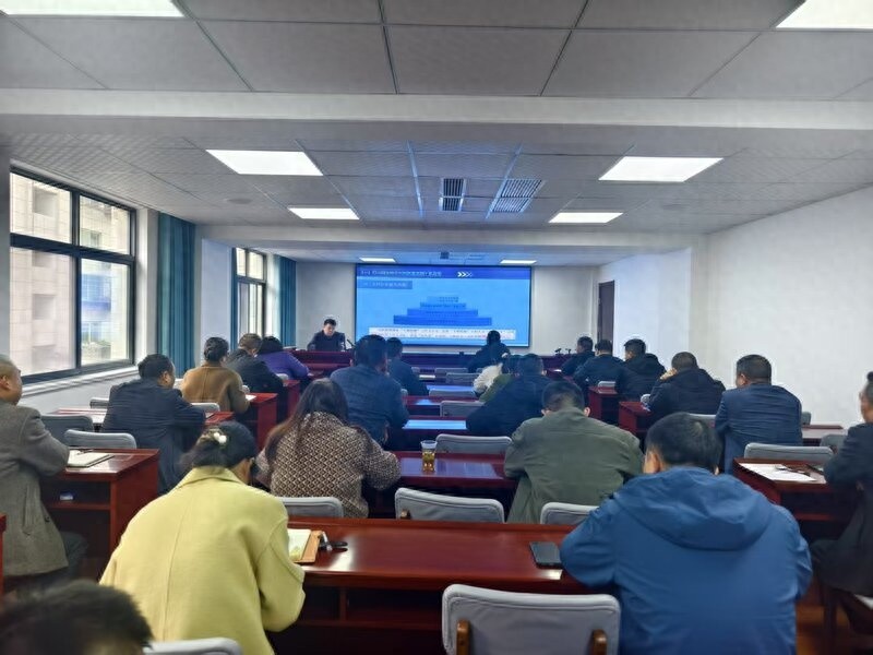 竹山县科技创新政策解读会：企业如何抓住2025年政策红利？