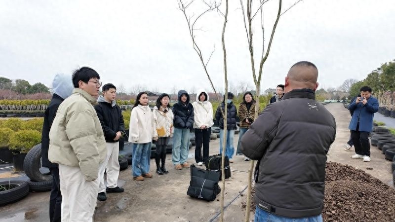 青春力量如何传承雷锋精神？枝江青年的‘青’暖行动震撼荆楚