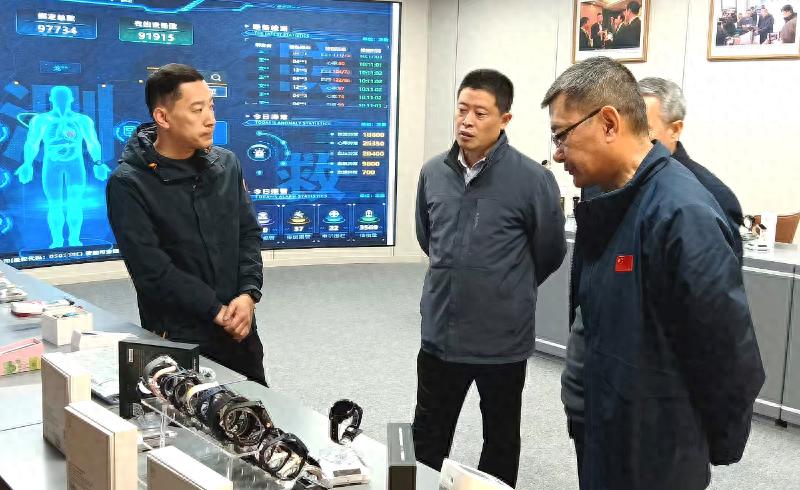 运城市场监管局如何助力企业突破发展瓶颈？揭秘恩光科技T1电子手表的创新之路