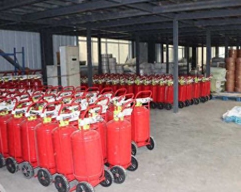 自贡警方捣毁伪劣灭火器窝点，涉案2000万！你的灭火器安全吗？