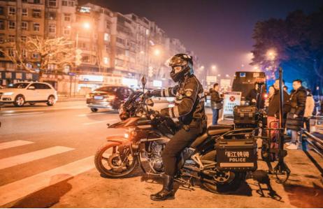 谁在守护我们的城市平安？雁江公安铁骑以速度与效率诠释责任与使命  第2张