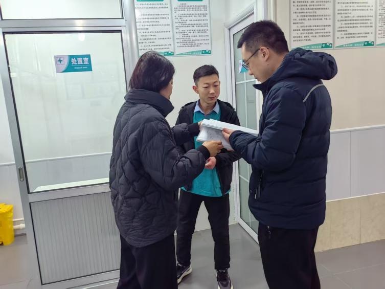 诸城行政审批局推出‘敲门办’服务,企业办证当天拿证!你还在为繁琐流程烦恼吗? 第2张 诸城行政审批局推出‘敲门办’服务,企业办证当天拿证!你还在为繁琐流程烦恼吗? 第2张