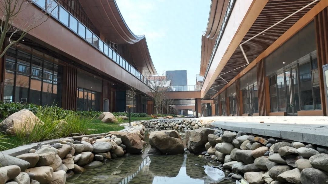 盛世里文旅·奥特莱斯即将开业！71个零售名品入驻，你准备好打卡了吗？  第1张