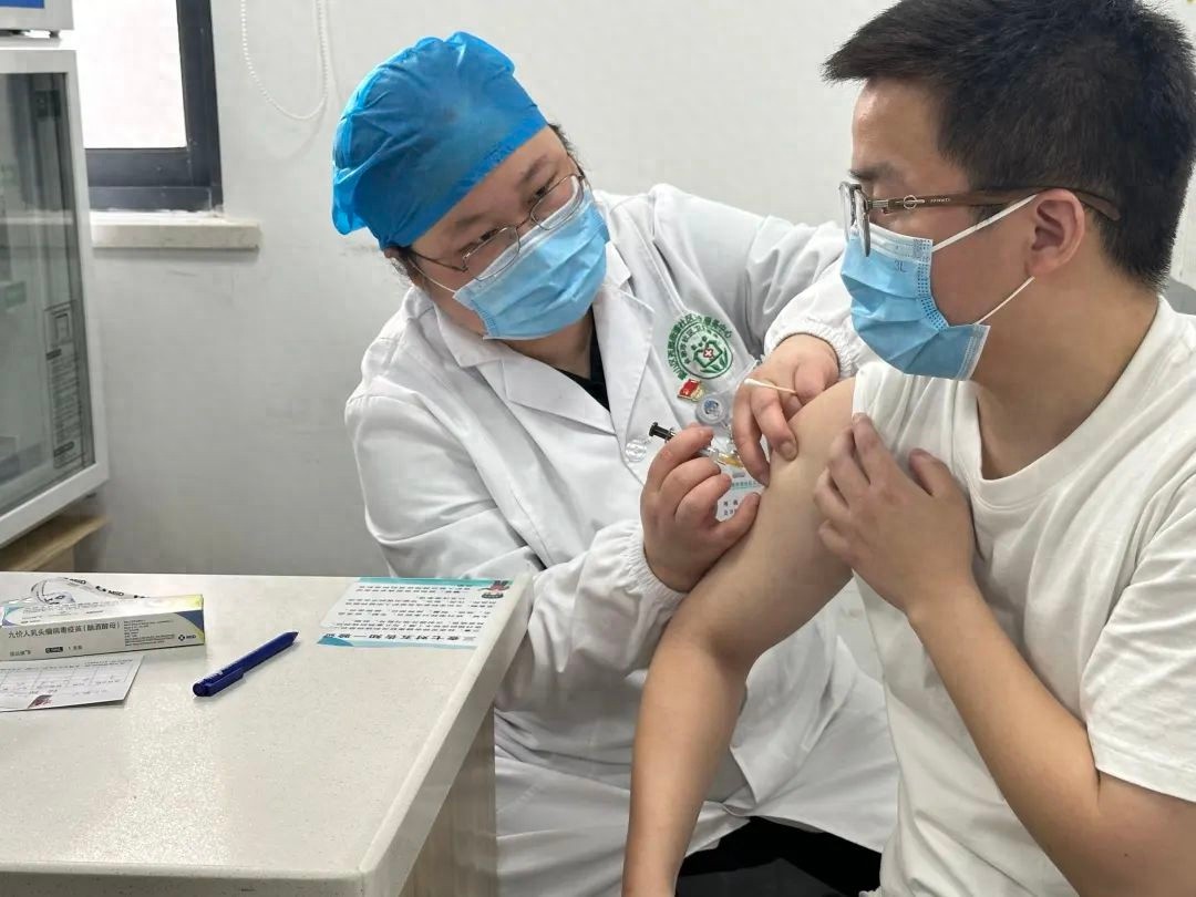 男性也要接种HPV疫苗？专家揭秘为何男性同样面临感染风险
