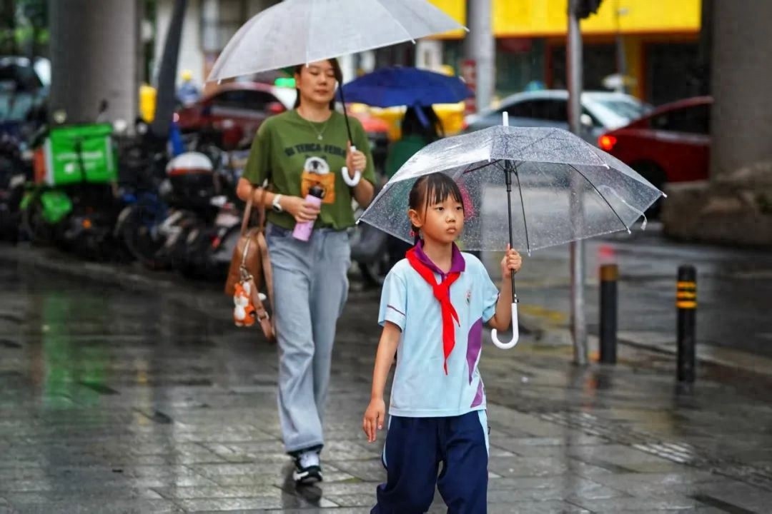 雨雨雨模式刷屏！广东人的周末计划泡汤，下周天气究竟如何？