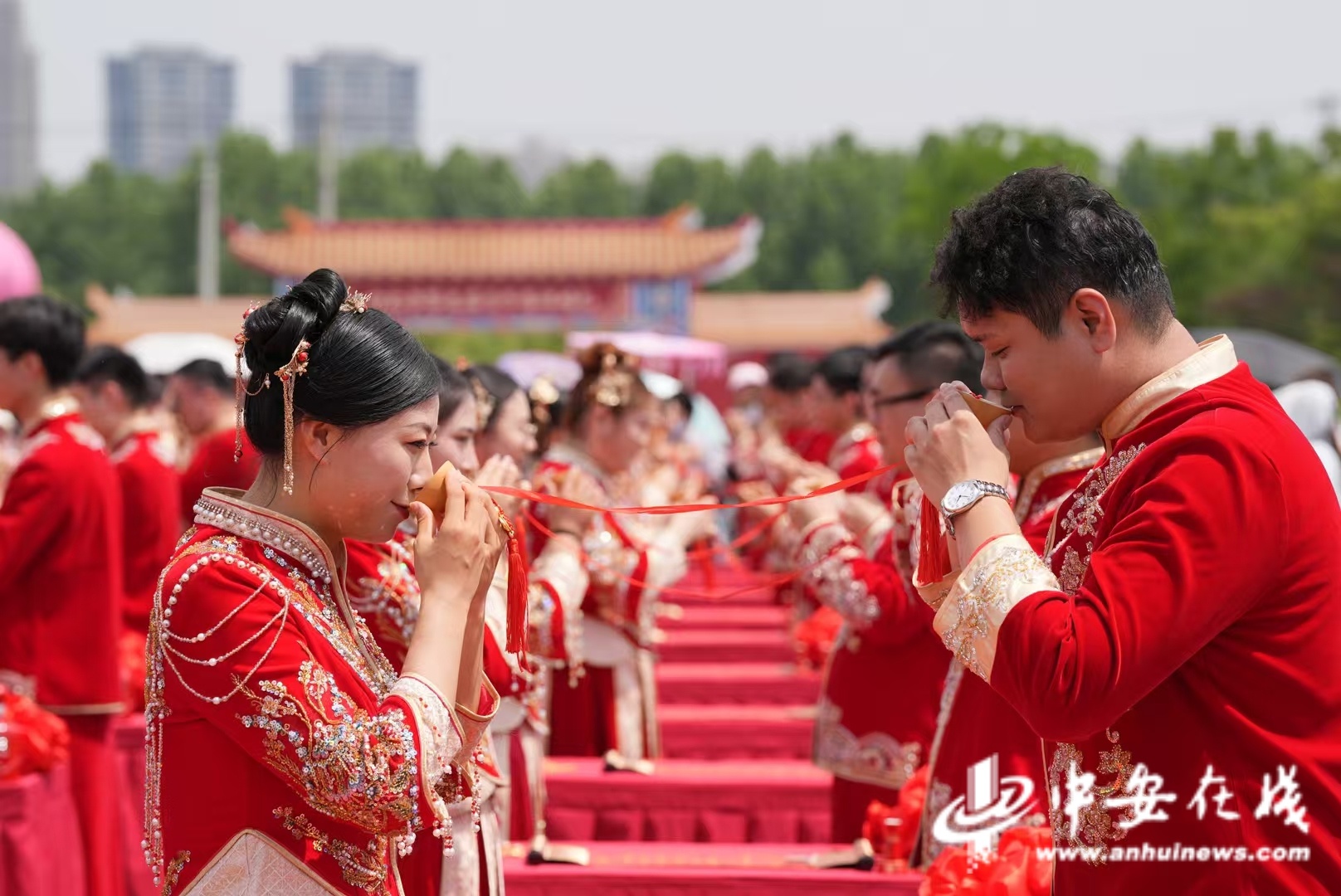 5月17日合肥这场青年集体婚礼，你能想象有多浪漫？  第2张