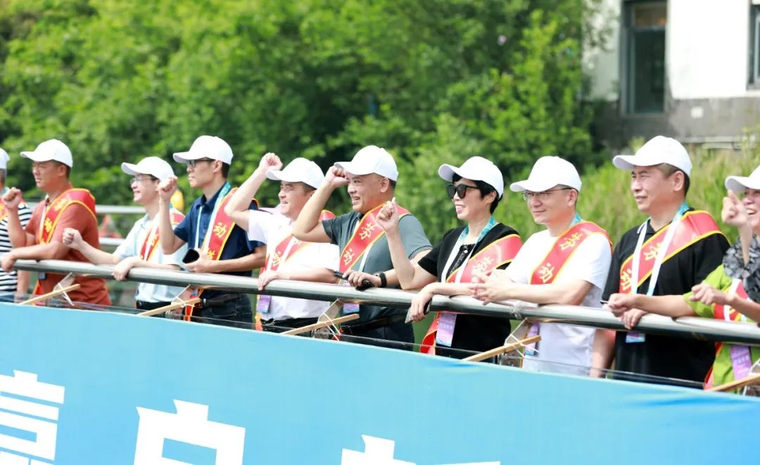5月17日九江龙舟赛燃爆蔡家湖！劳模方阵的热血时刻你知道吗？  第2张