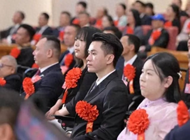 5月18日全国助残日！湛江黄忠亨为何能在人民大会堂获全国自强模范？