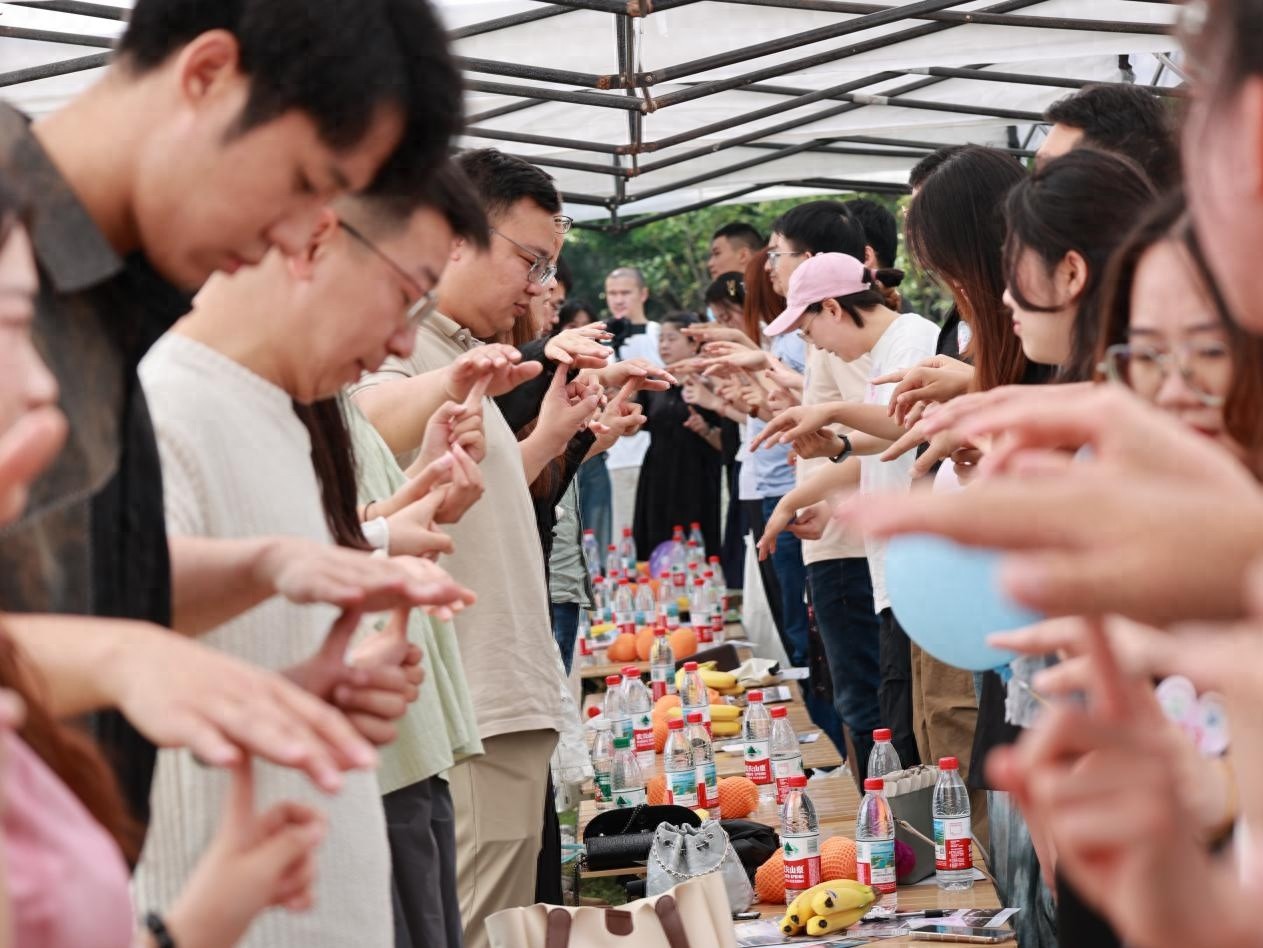520 汉阳墨水湖畔交友盛会！单身青年怎能错过这场良缘之约？  第1张